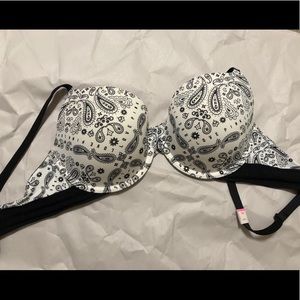 Paisley print bra